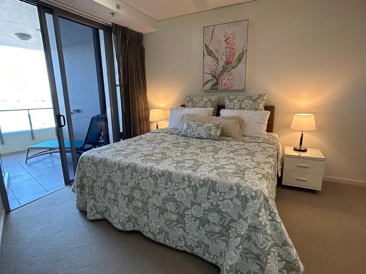 Exclusive Apartment With Ocean Views 칼론드라
